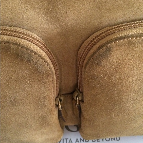 Gucci Tan Suede Bag - Picture 3 of 8